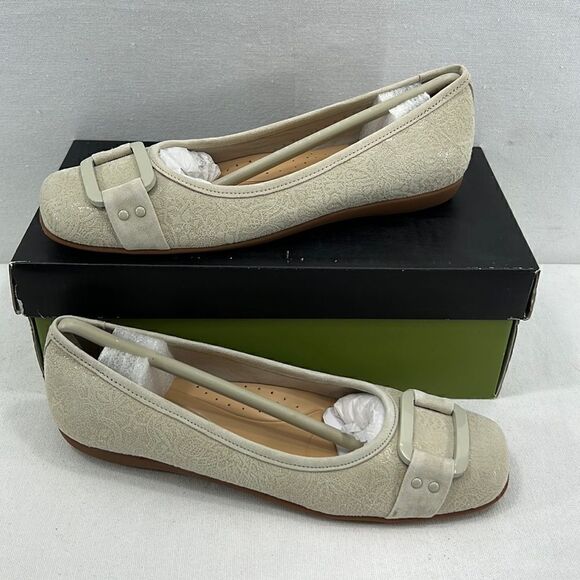 Trotters Sizzle Ballet Flats- Off White- Size 6.5 N- NIB - Picture 1 of 7